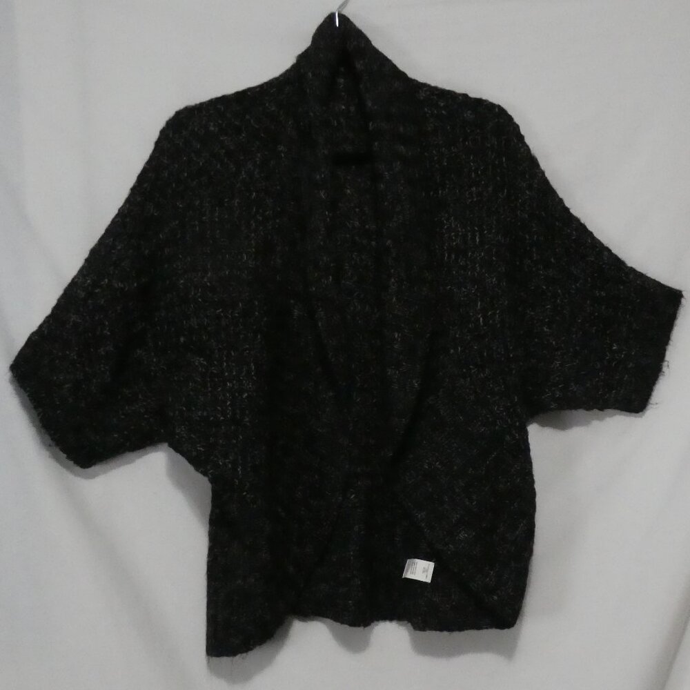 NU - NUMBERO | medium | Chic Black and White Knit Open Front Cardigan